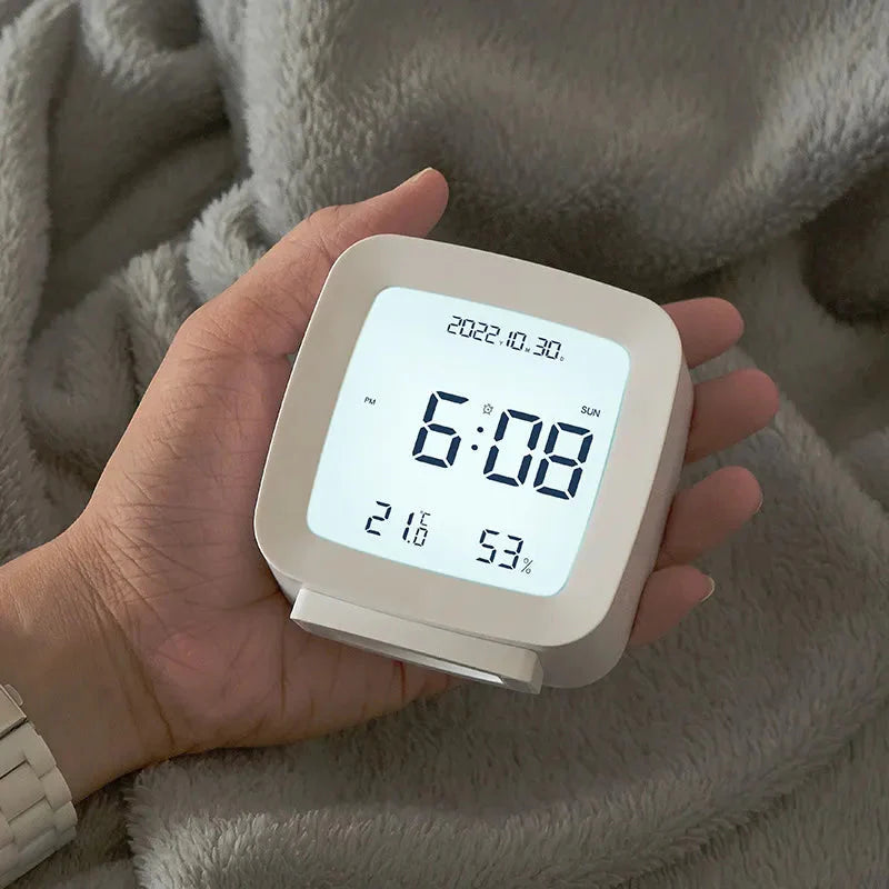 Réveil à pile avec éclairage nuit Le Bon Réveil