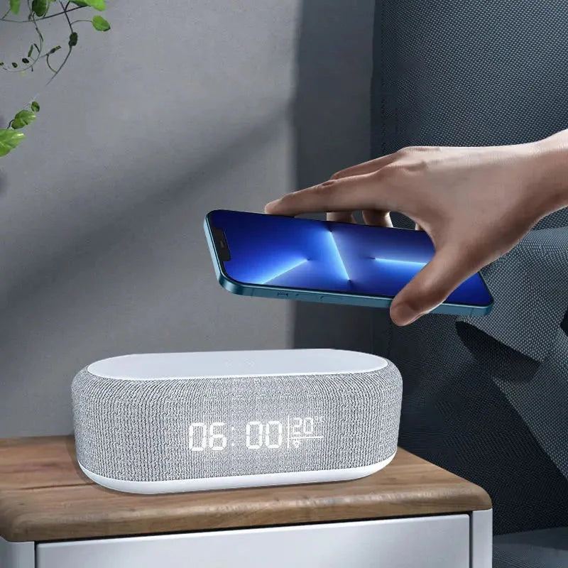 Réveil connecté avec chargeur induction Le Bon Réveil
