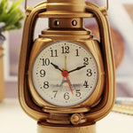 Vintage Wecker aus Metall Öllampe - Vignette | TopWecker®